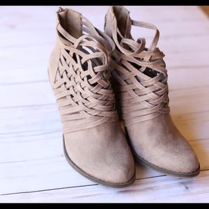 Fergalicious by Fergie beige suede booties 7